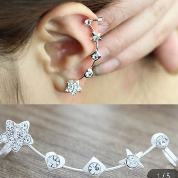 Jewelry - Gold Celestial Ear Crawler!
